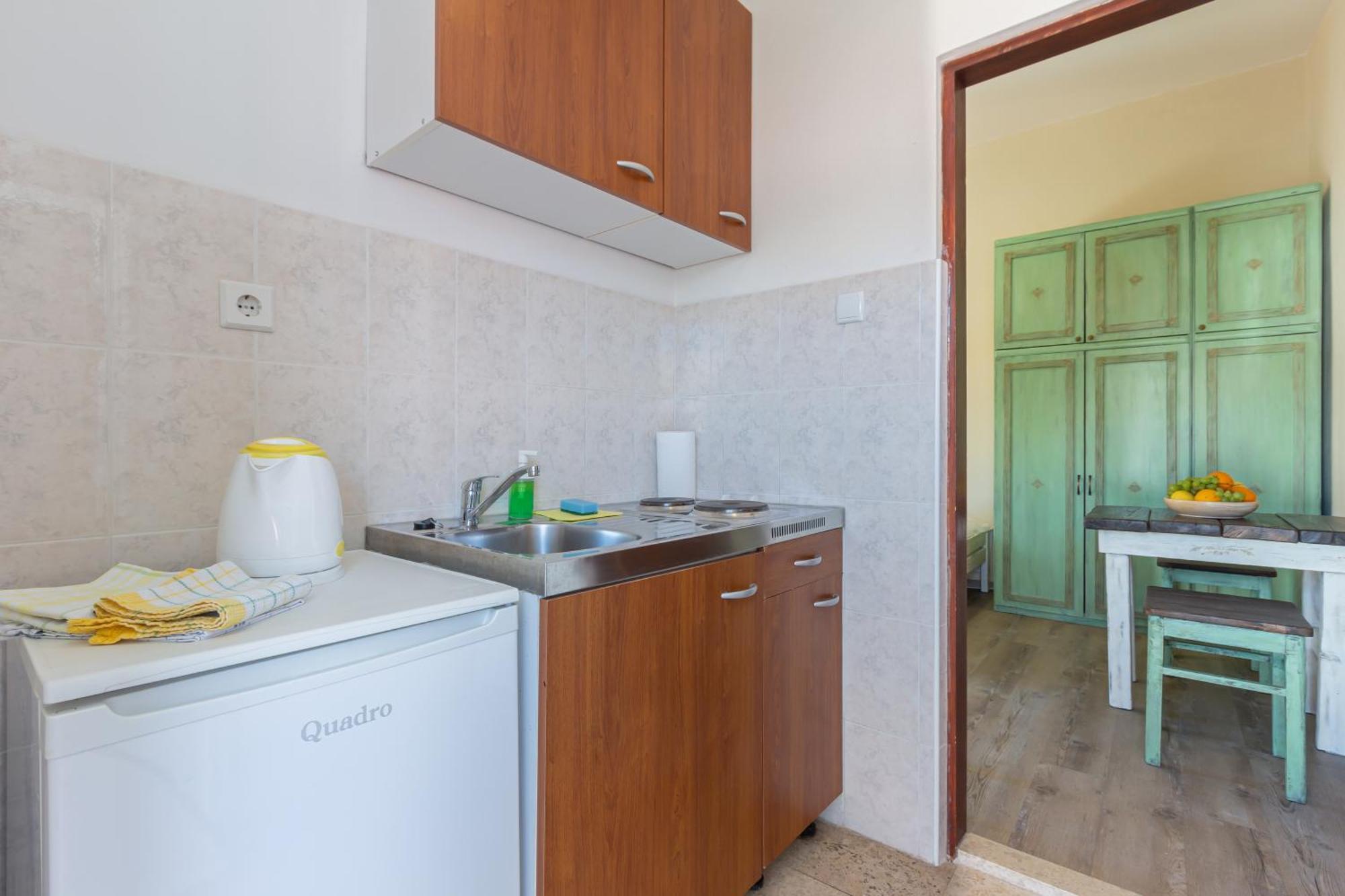 Rooms & Studio Apartments By The Way Baska  Exterior photo